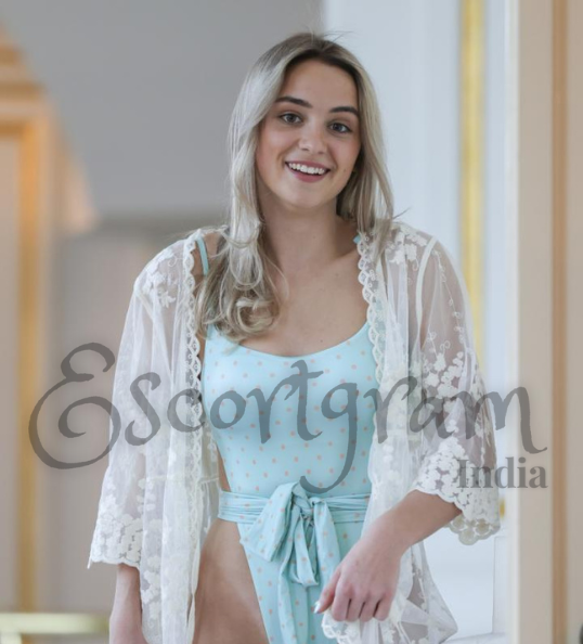 Call Girl Delhi Julia