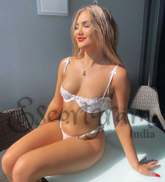 Call Girl Delhi Sasha