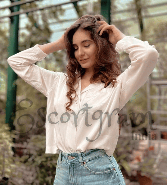 Call Girl Delhi Zahra