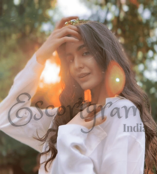 Call Girl Delhi Zahra