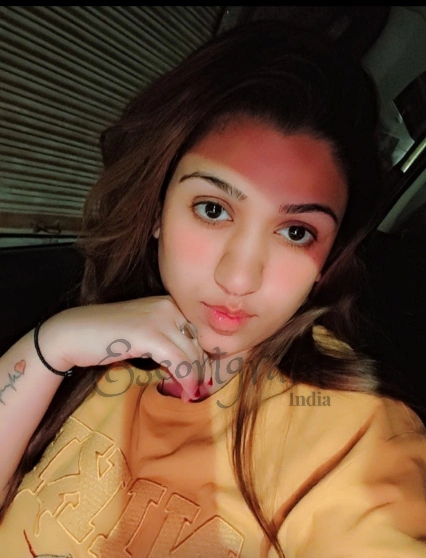Call Girl Delhi Aditi