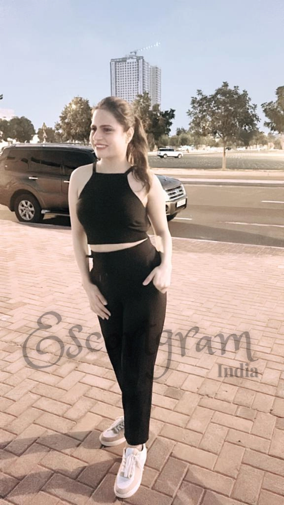 Call Girl Delhi Akansha