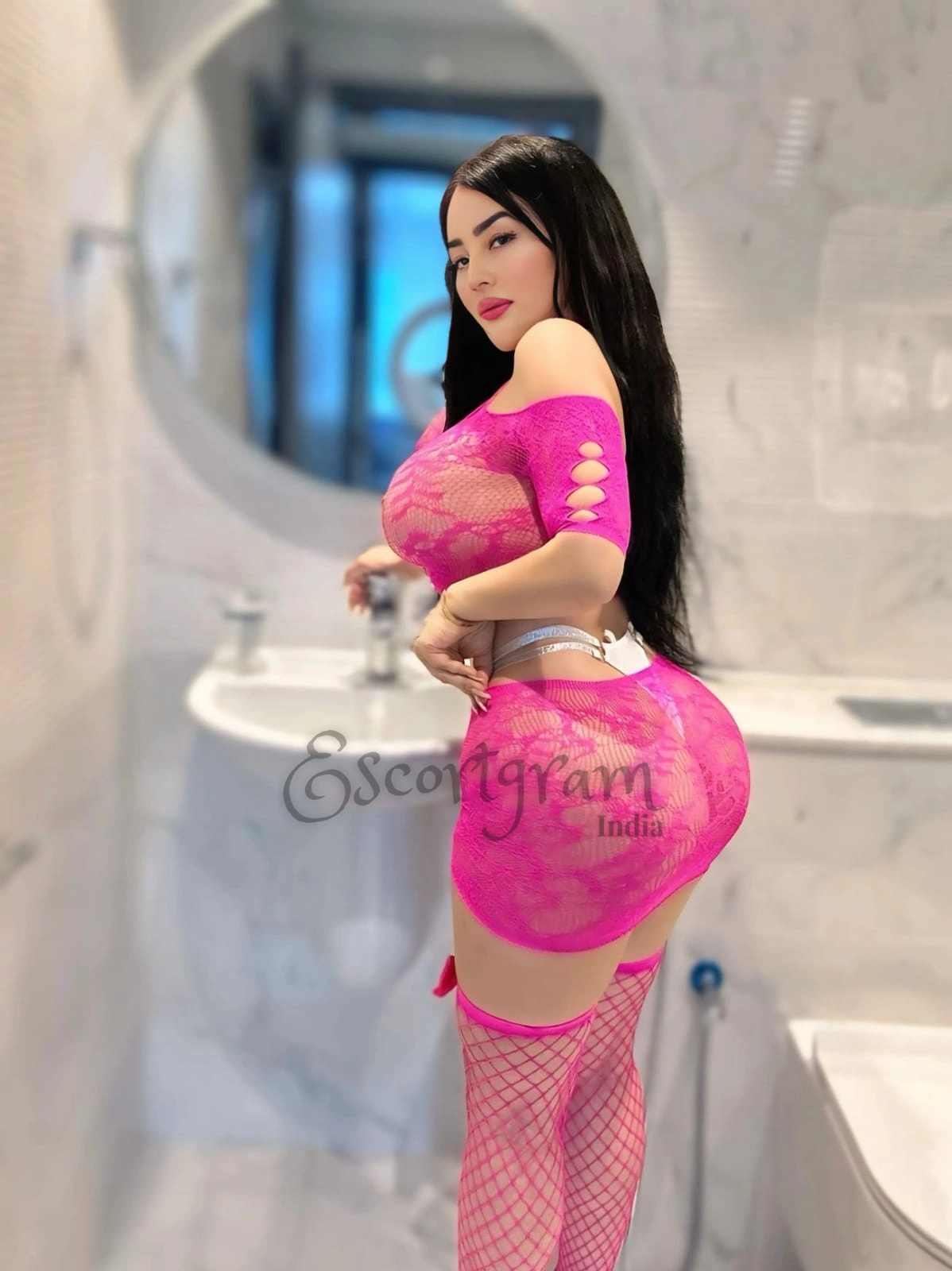 Call Girl Delhi Alina