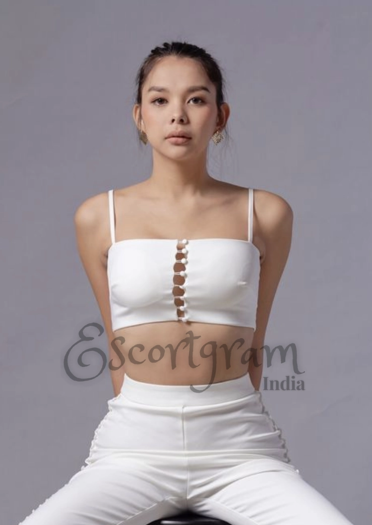 Call Girl Delhi Anika