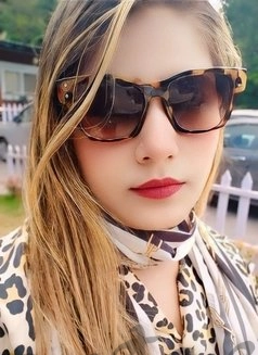 Call Girl Delhi Anvi