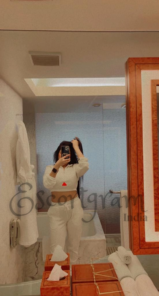 Call Girl Delhi Avantika