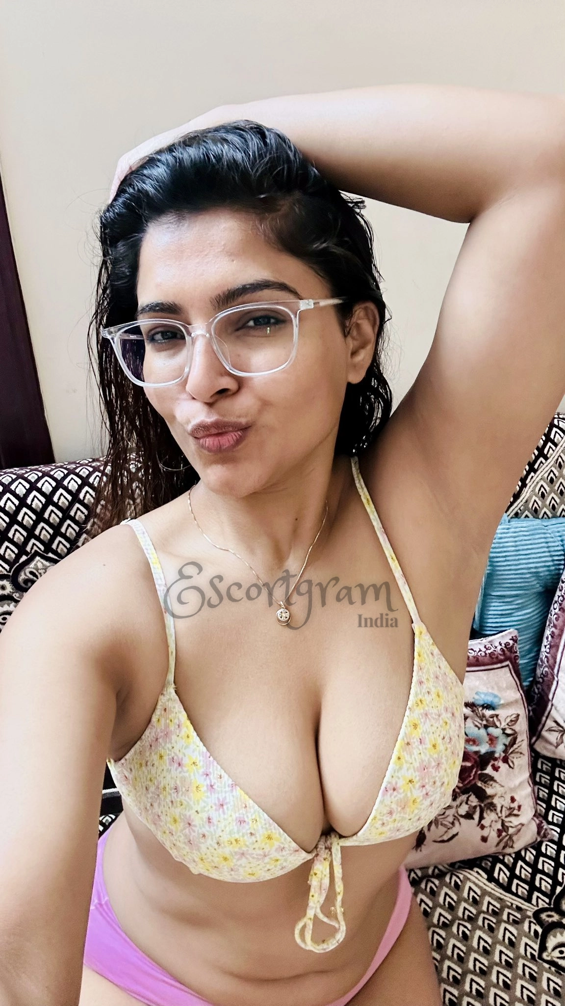 Call Girl Delhi Rubina