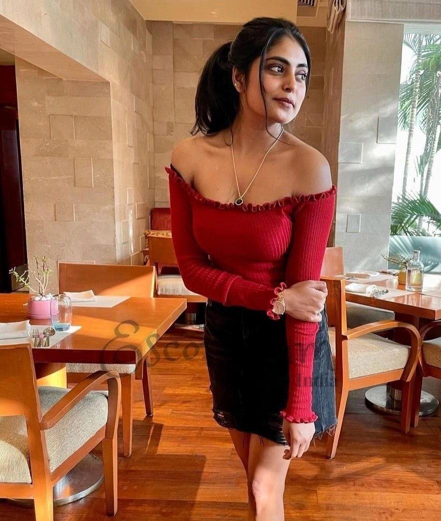 Call Girl Delhi Deepika