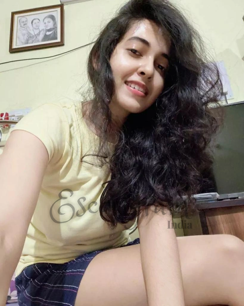 Call Girl Delhi Deepika