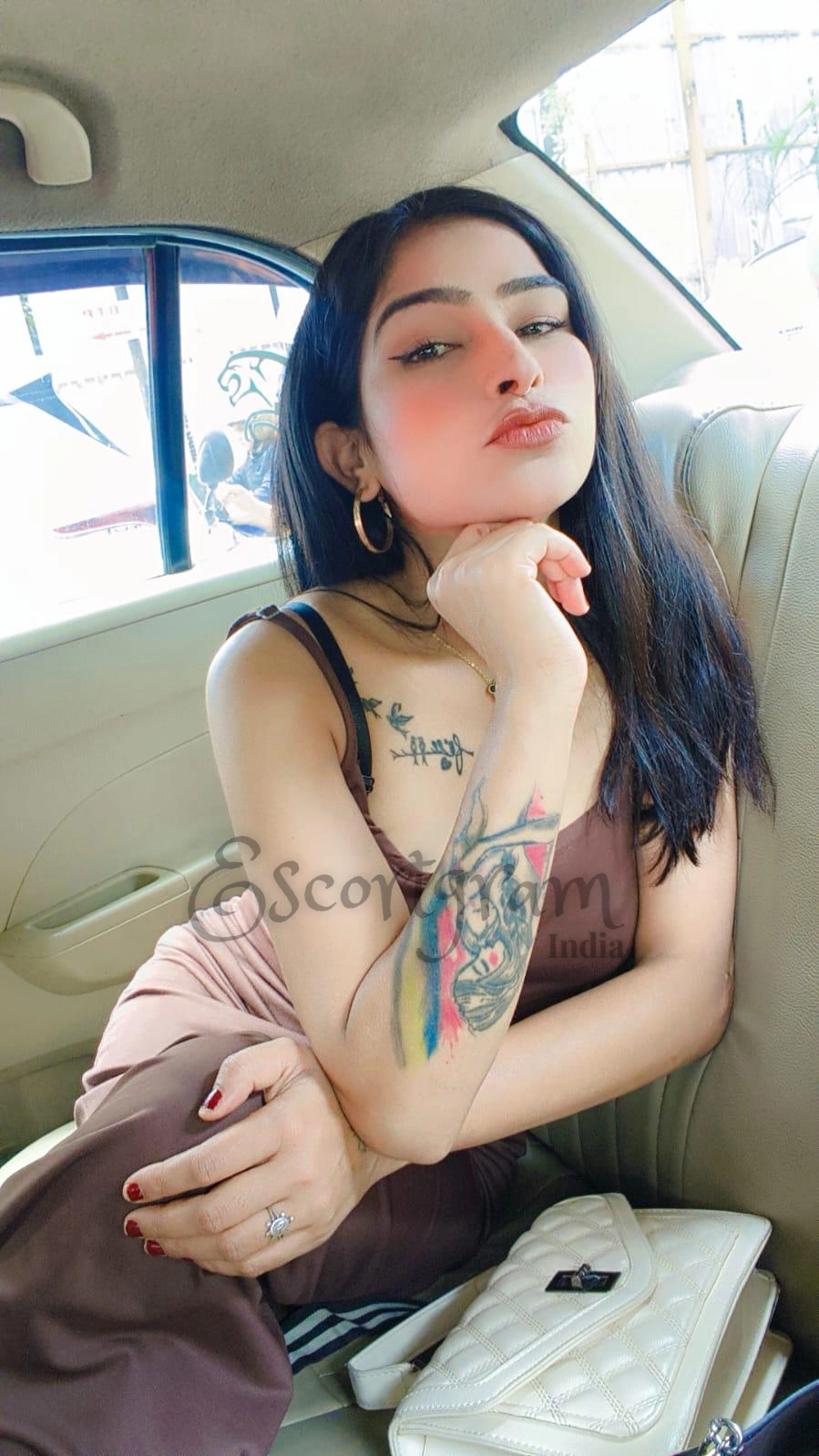 Call Girl Delhi Alina