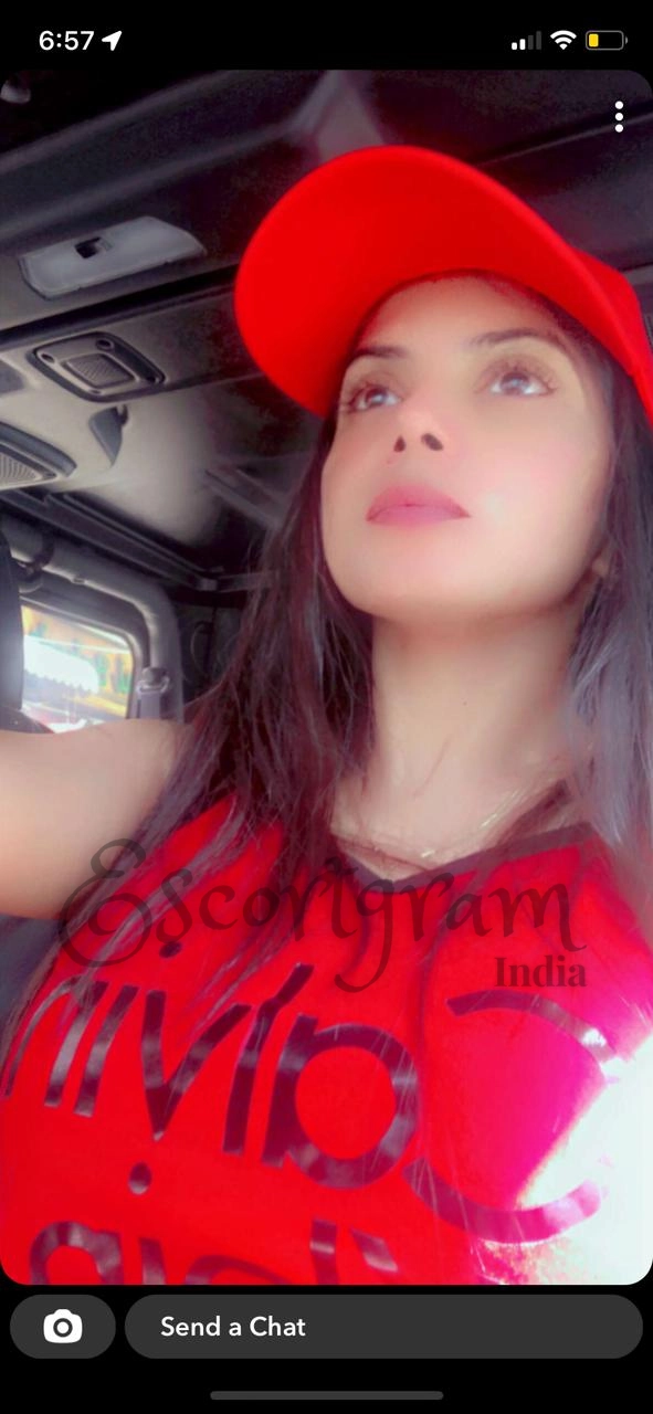 Call Girl Delhi Fhuci Newdelhi