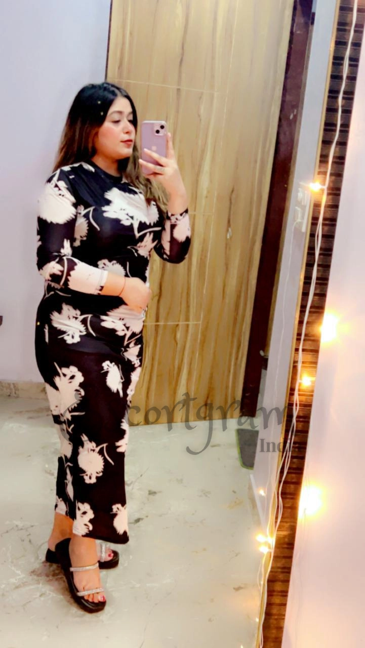 Call Girl Delhi Jasmeet