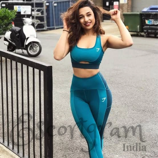 Call Girl Delhi Kanika Rana