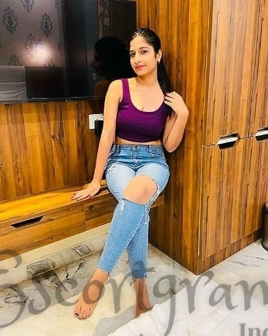 Call Girl Delhi Kavya