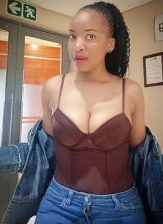 Call Girl Delhi Kenyan