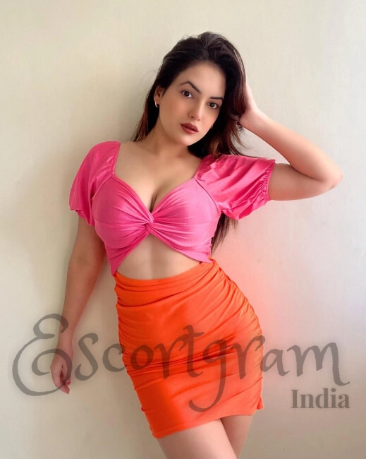 Call Girl Delhi Lilly