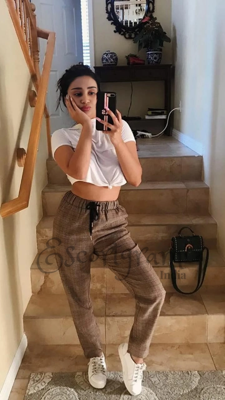 Call Girl Delhi Meher