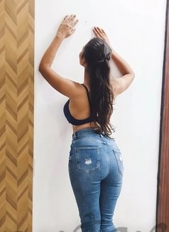 Call Girl Delhi Monika