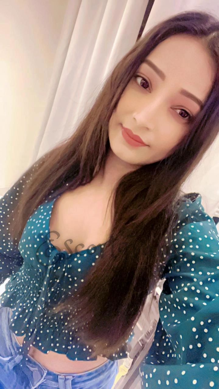Call Girl Delhi Monika
