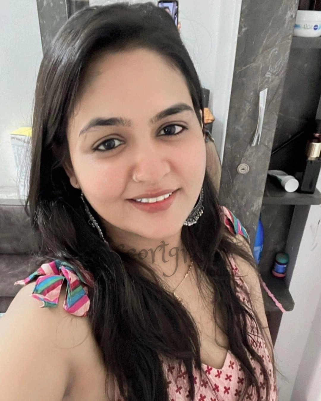 Call Girl Delhi Naina