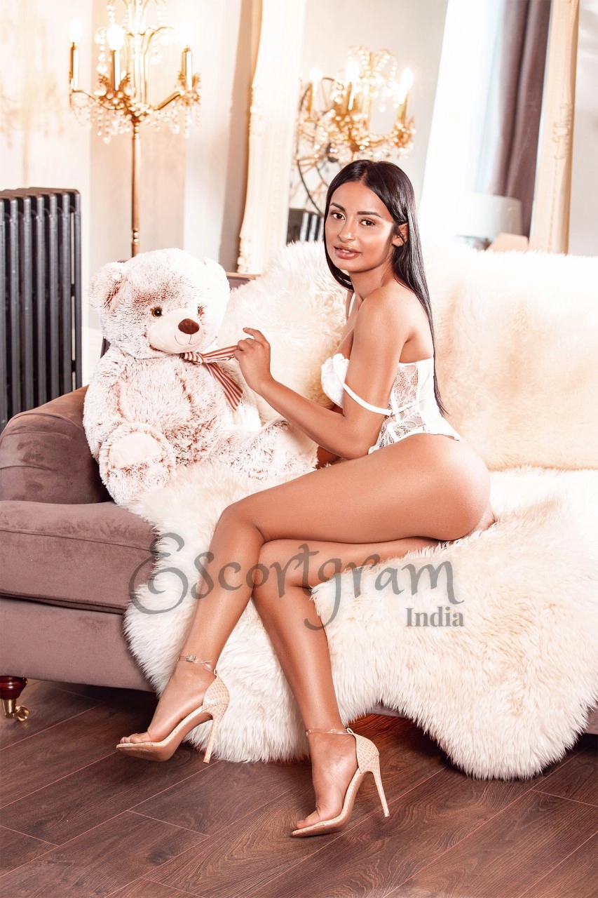 Call Girl Delhi Nisha