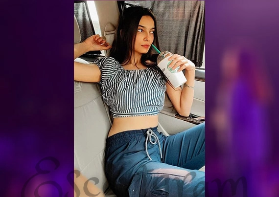 Call Girl Delhi Pari