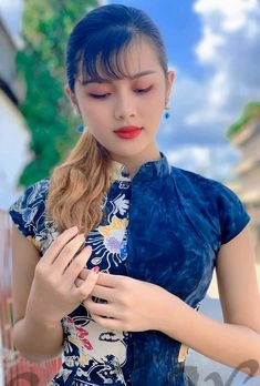 Call Girl Delhi Pari