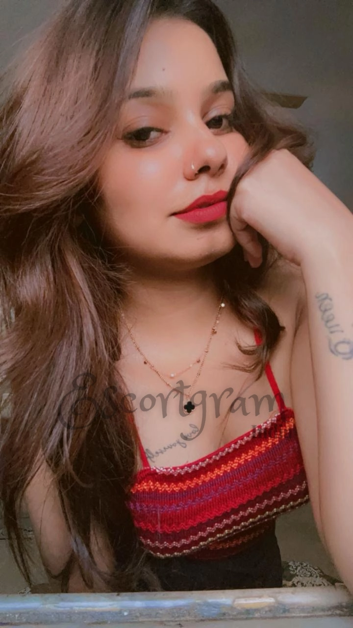 Call Girl Delhi Poonam