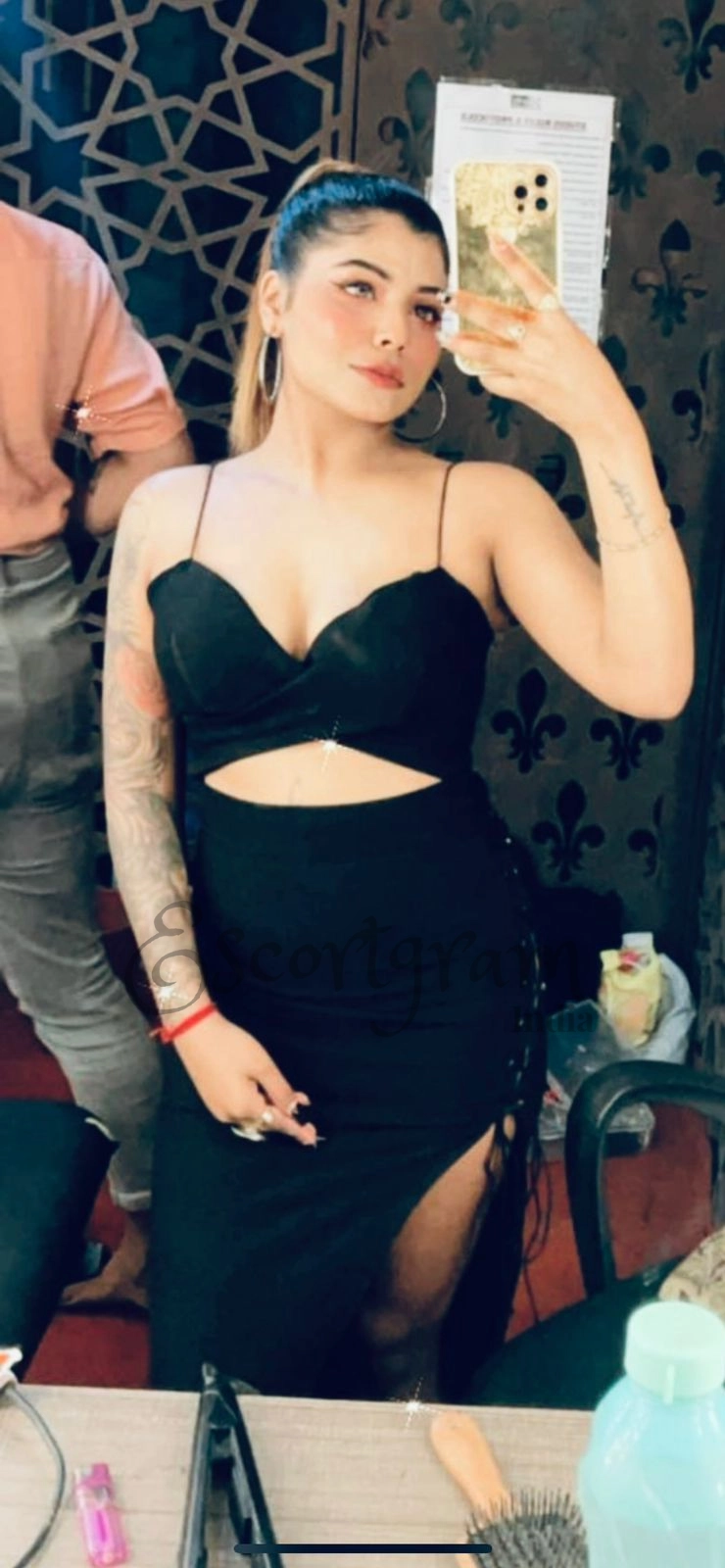 Call Girl Delhi Poonam