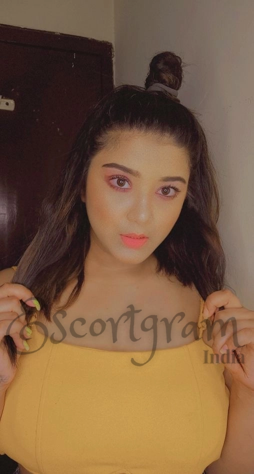 Call Girl Delhi Preete