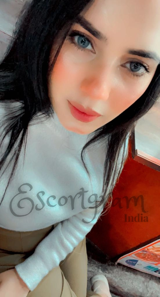 Call Girl Delhi Preeti