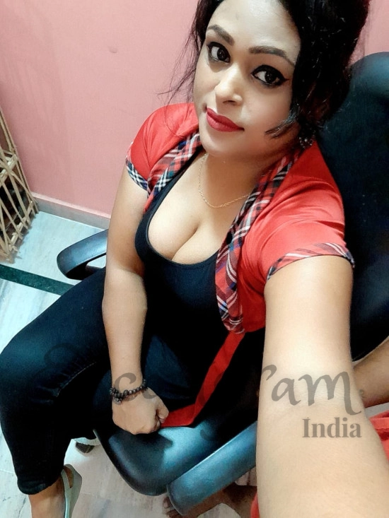 Call Girl Delhi Priyaa