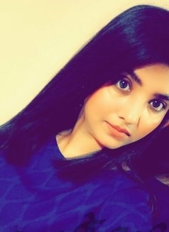 Call Girl Delhi Radhika