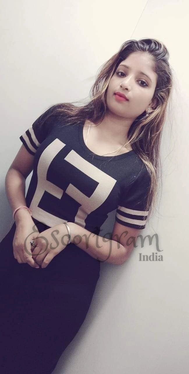 Call Girl Delhi Reyaa