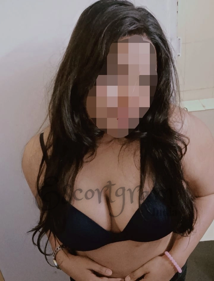 Call Girl Delhi Saachi Ghosh