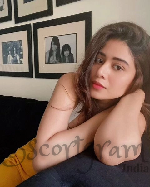 Call Girl Delhi Shareen