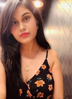 Call Girl Delhi Shivani