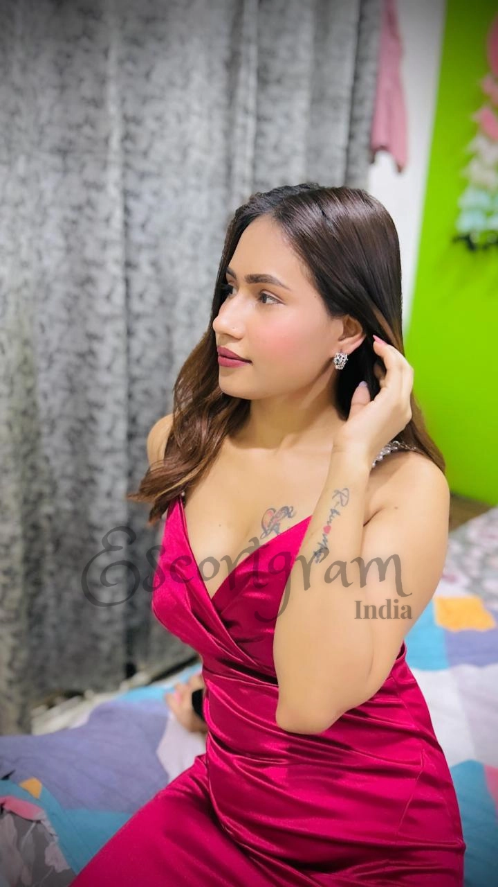 Call Girl Delhi Sikha