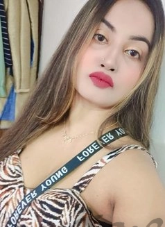 Call Girl Delhi Simaran