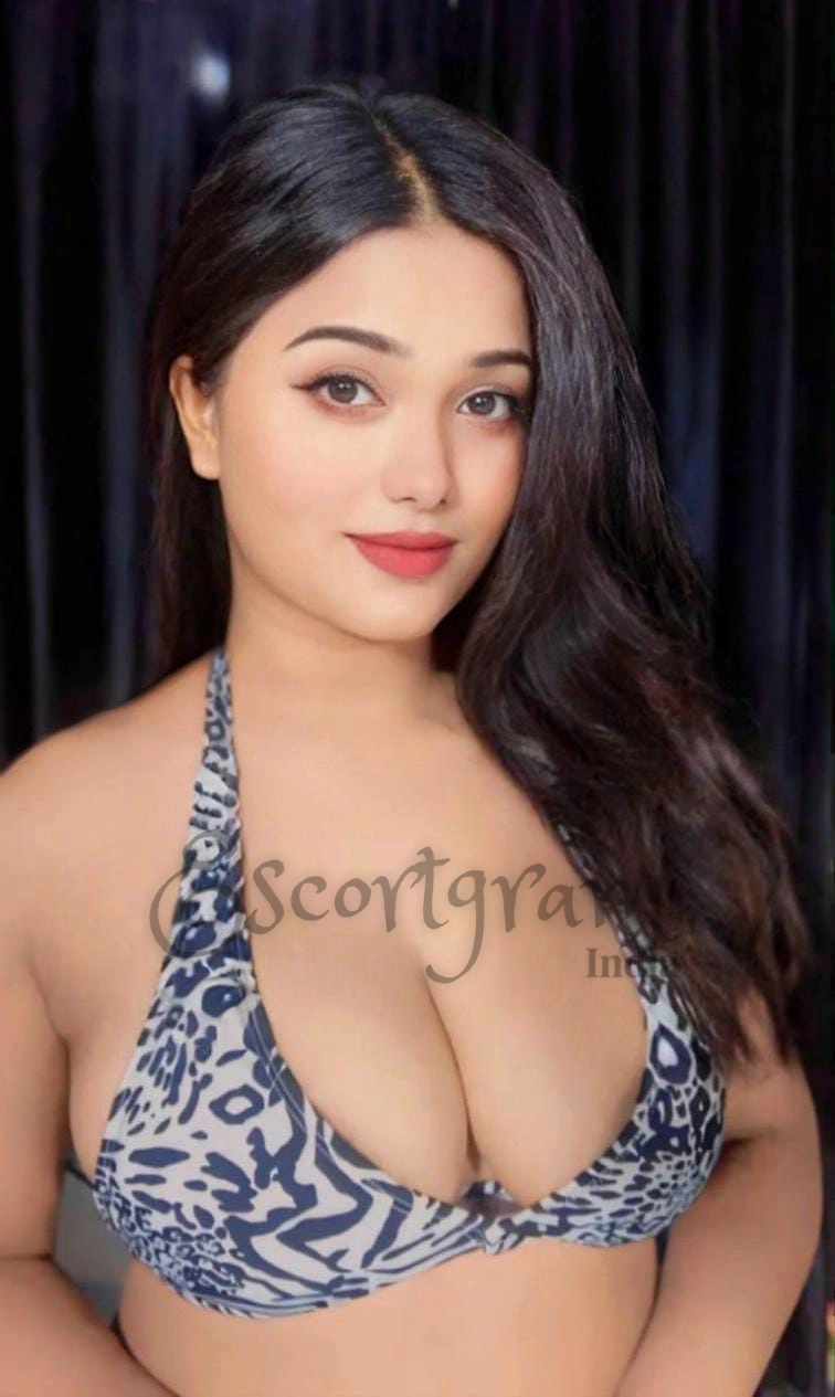 Call Girl Delhi Simran