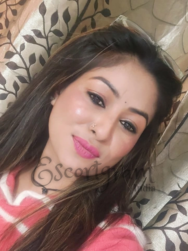 Call Girl Delhi Simran