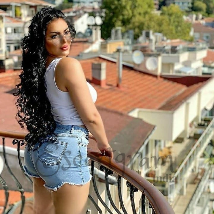 Call Girl Delhi Sofia