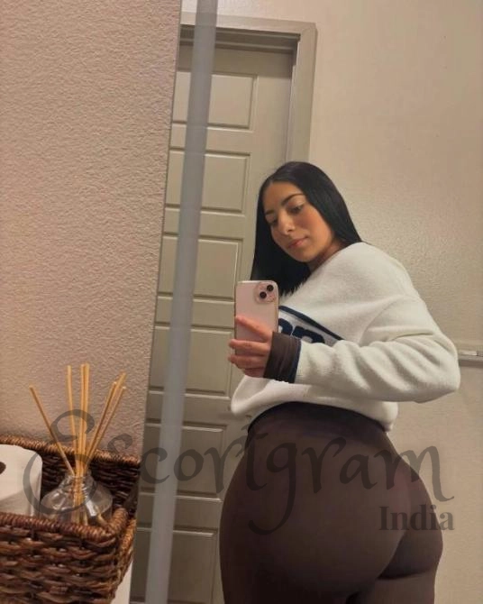 Call Girl Delhi Zoya