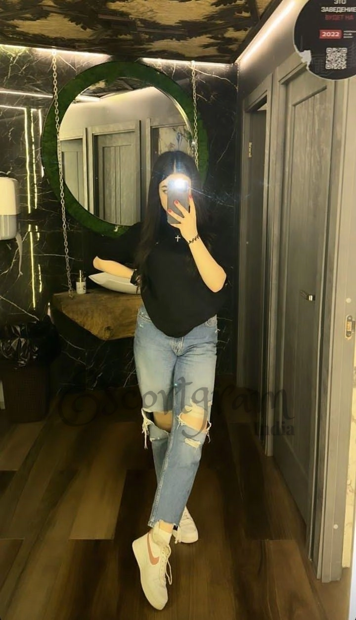 Call Girl Delhi Shayna