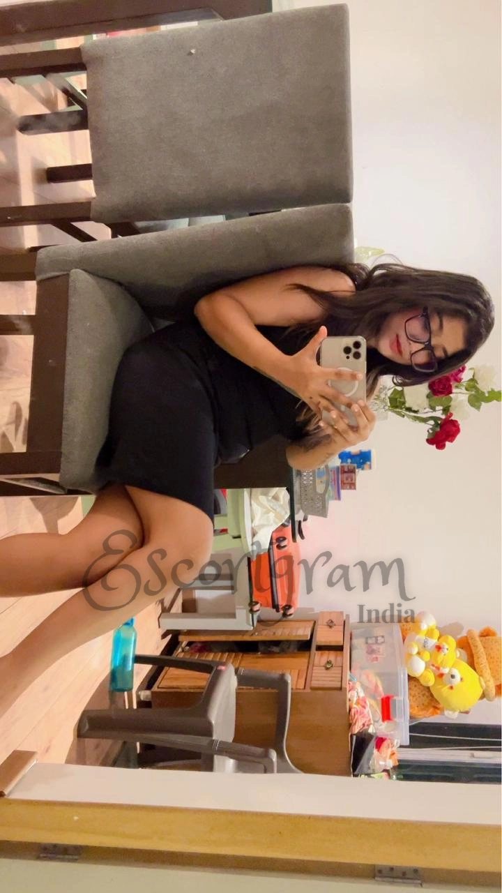 Call Girl Delhi - Yashika