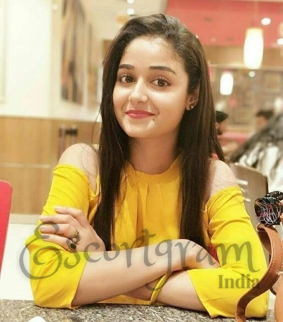 Call Girl Delhi Minakshi