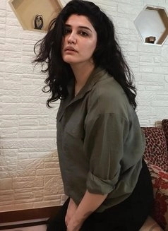 Call Girl Delhi Minakshi