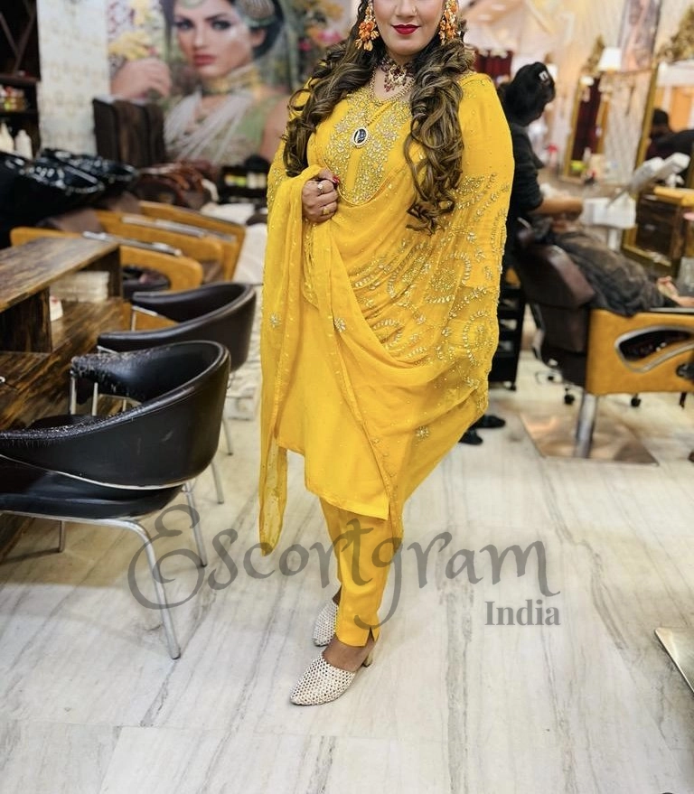 Call Girl Delhi Minakshi