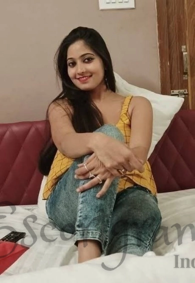 Call Girl DELHI Priya Model Escort