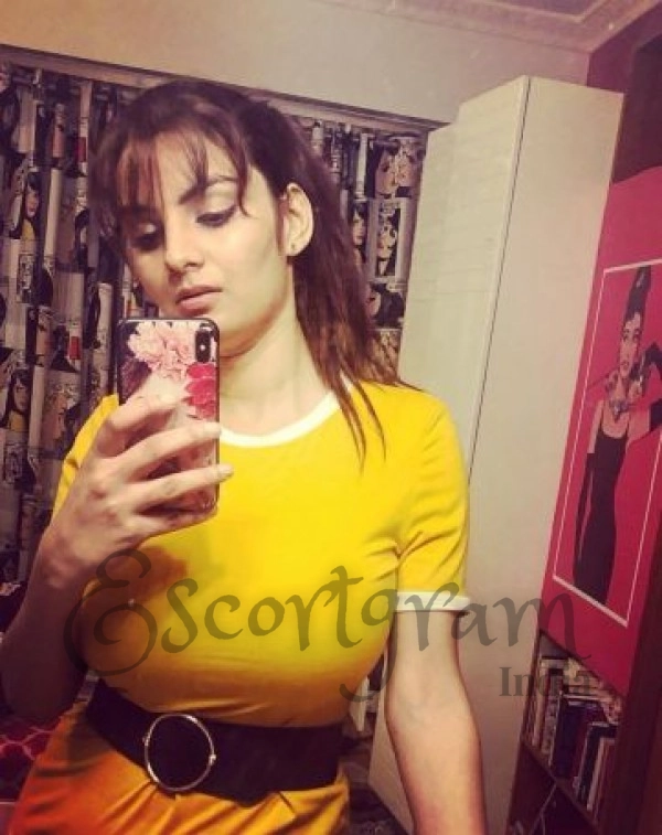 Call Girl DELHI Rasmi